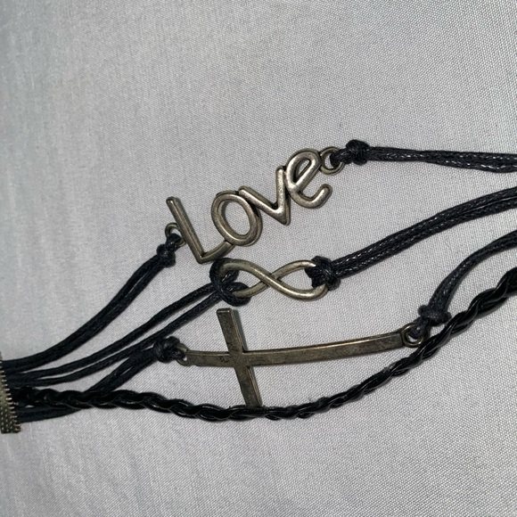 NEW Cross bracelet - Picture 1 of 4
